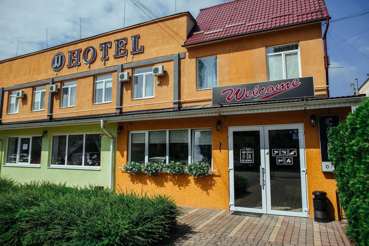 Jj Hotel Vynohradiv Exteriör bild